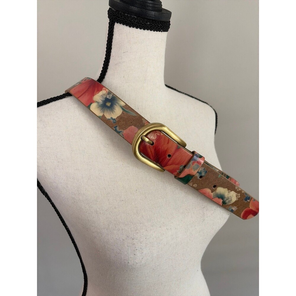 Patricia Nash Veitri belt medium NWOT